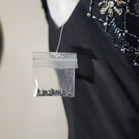 Faviana Dress Glamour Off Shoulder Sweetheat Neckline Maxi Black Size 8 - Picture 16 of 16